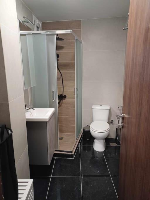 Cozystation Apartment เอเธนส์ ภายนอก รูปภาพ
